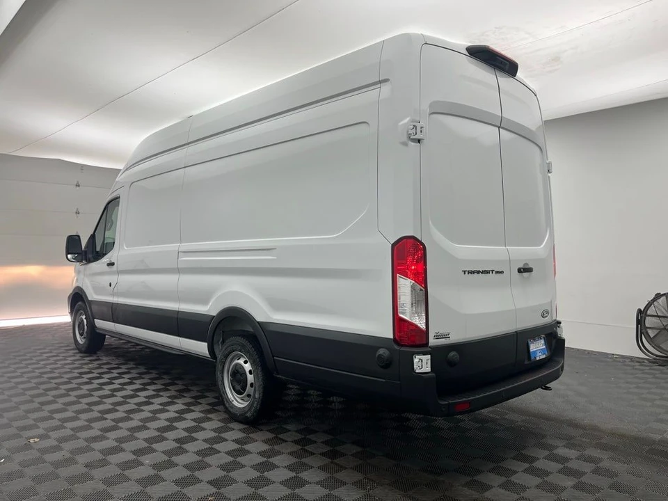 2026 Ford Transit - Image 11 of 12