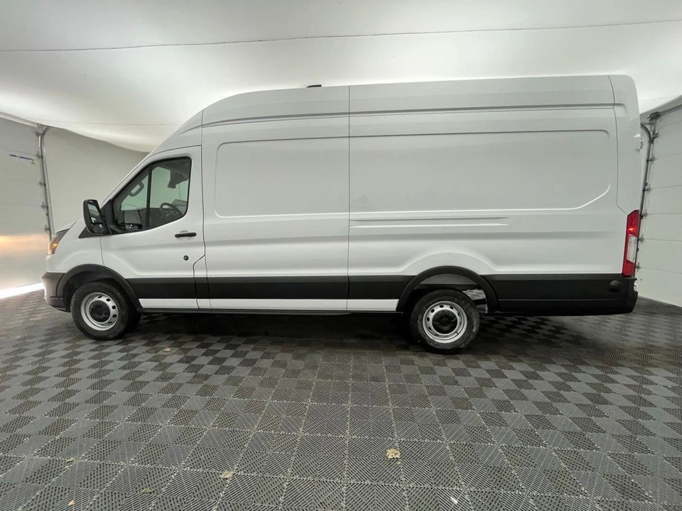 2026 Ford Transit - Image 10 of 12
