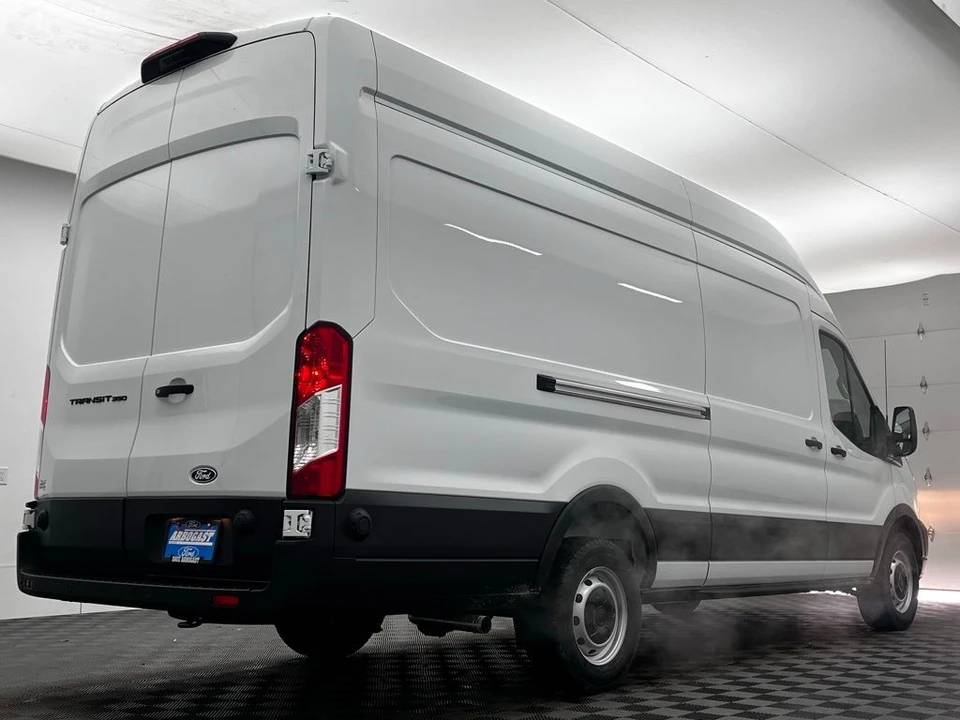 2026 Ford Transit - Image 6 of 12