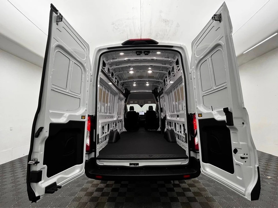 2026 Ford Transit - Image 10 of 12