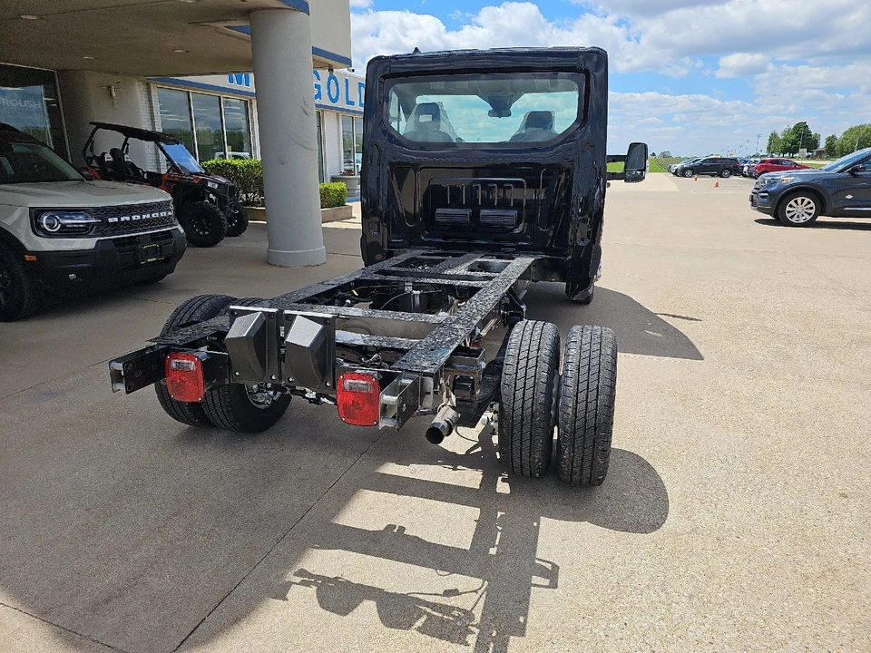 2026 Ford Transit - Image 9 of 17