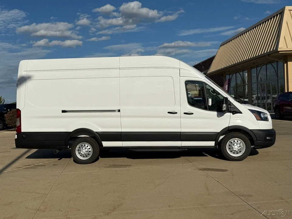 2026 Ford Transit - Image 7 of 12