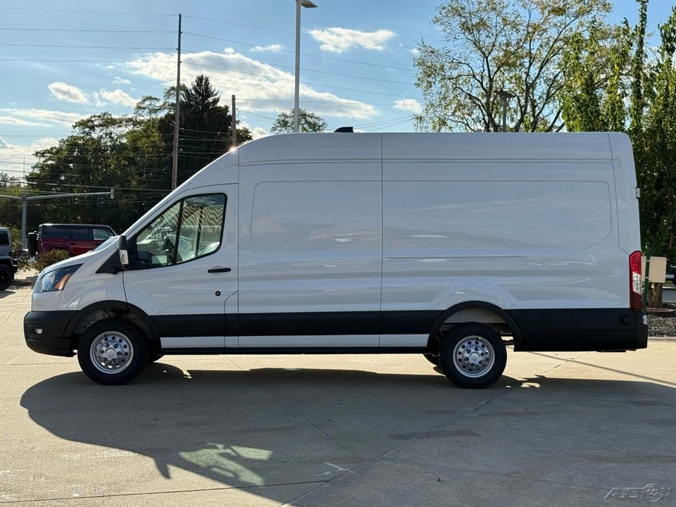 2026 Ford Transit - Image 2 of 12
