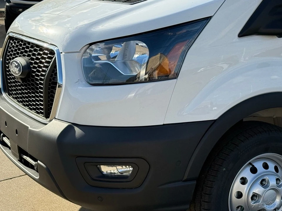 2026 Ford Transit - Image 11 of 12