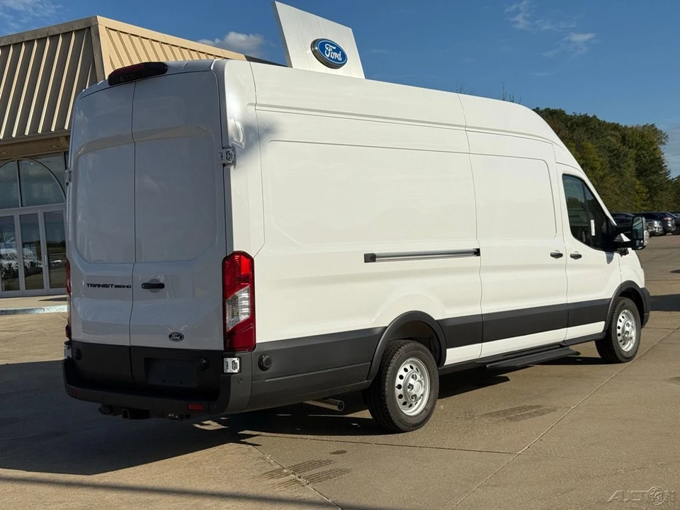 2026 Ford Transit - Image 6 of 12