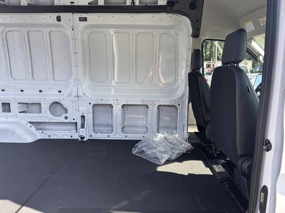 2026 Ford Transit - Image 13 of 25