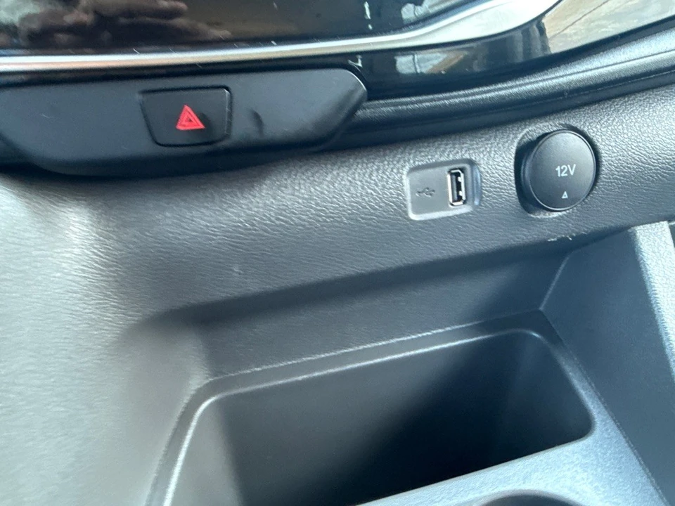 2026 Ford Transit - Image 25 of 29