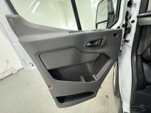2026 Ford Transit - Image 11 of 12