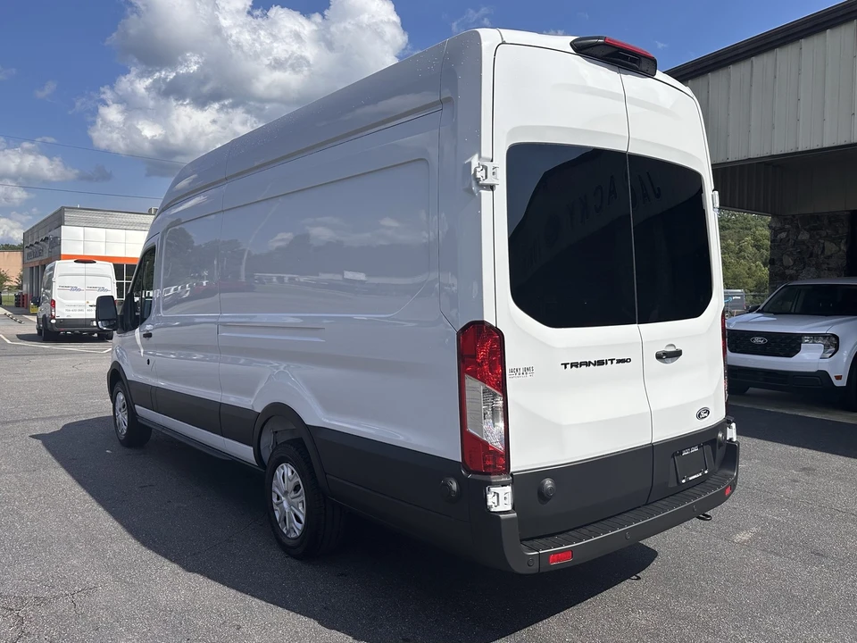 2026 Ford Transit - Image 8 of 25