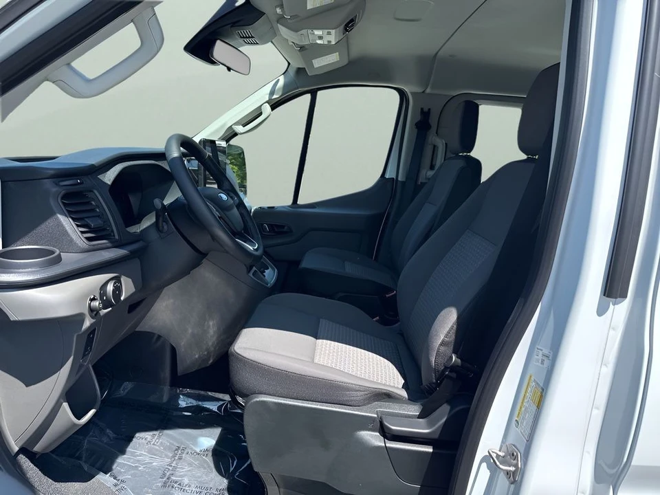 2026 Ford Transit - Image 9 of 31