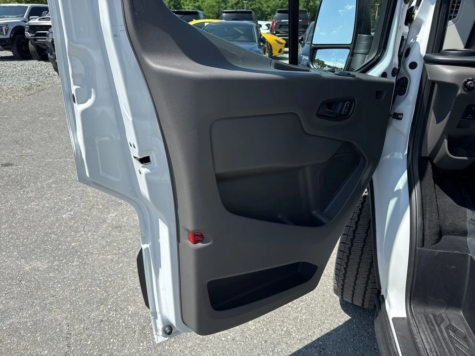 2026 Ford Transit - Image 22 of 31