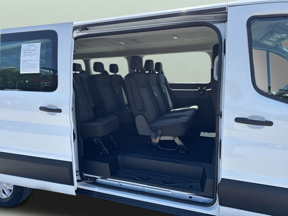 2026 Ford Transit - Image 24 of 31