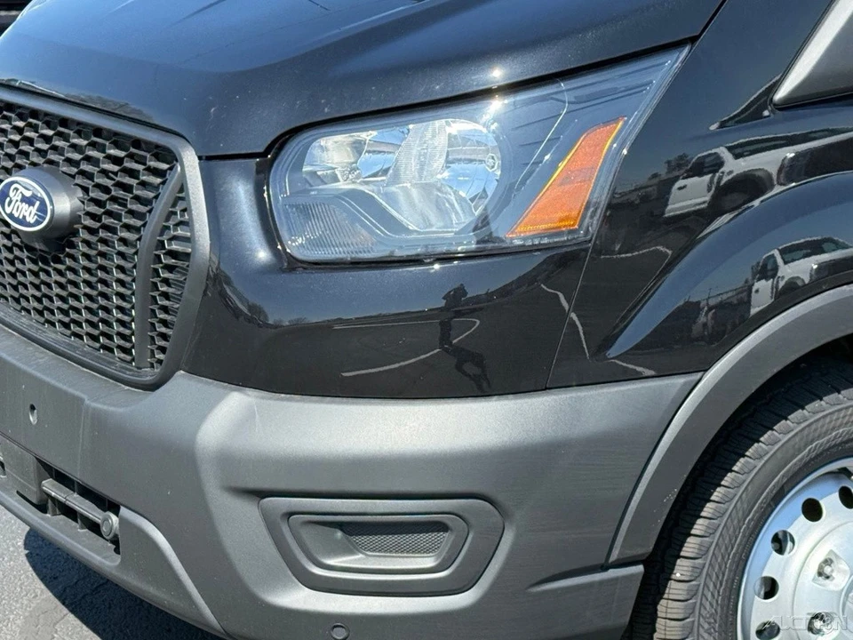 2026 Ford Transit - Image 11 of 24
