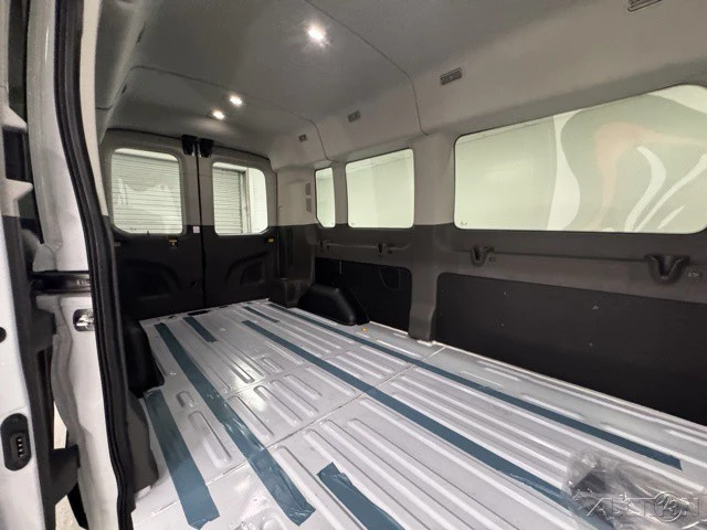 2026 Ford Transit - Image 7 of 12