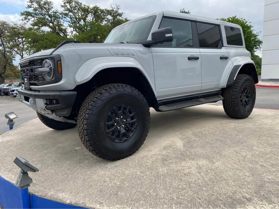 2026 Ford Bronco Raptor 6th Gen - Image 4 of 7