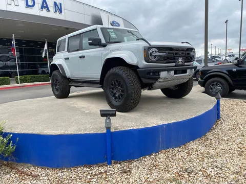 2026 Ford Bronco Raptor 6th Gen - Image 2 of 7