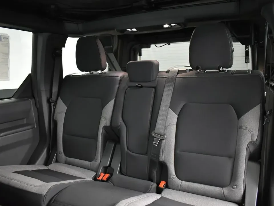 2026 Ford Bronco 6th Gen - Image 11 of 12