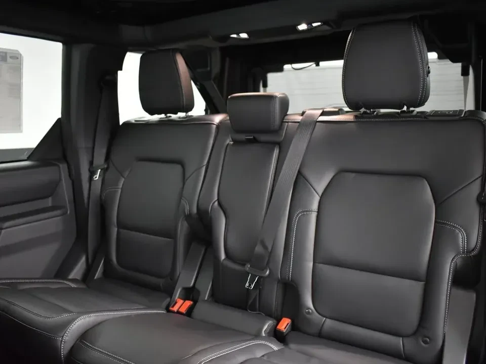 2026 Ford Bronco 6th Gen - Image 11 of 12