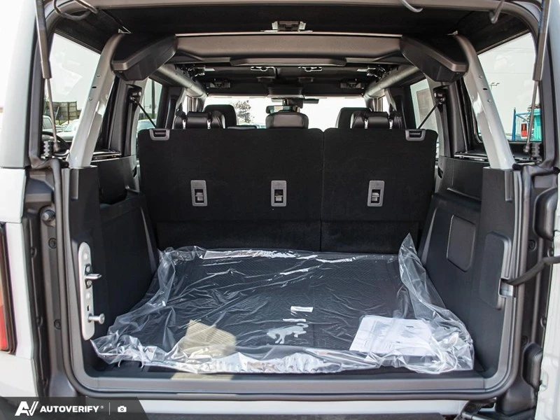 2026 Ford Bronco 6th Gen - Image 11 of 20