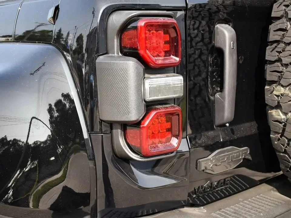 2026 Ford Bronco Raptor 6th Gen - Image 7 of 20