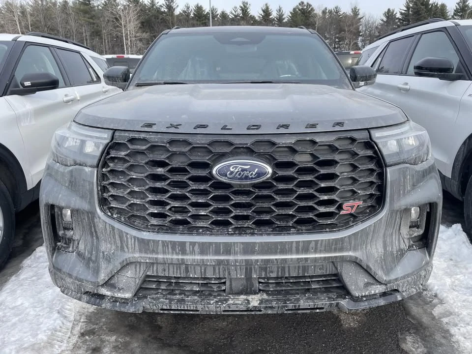 2026 Ford Explorer 6th Gen - Image 2 of 9