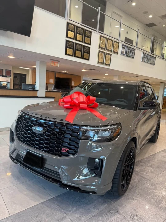 2026 Ford Explorer 6th Gen - Image 2 of 8