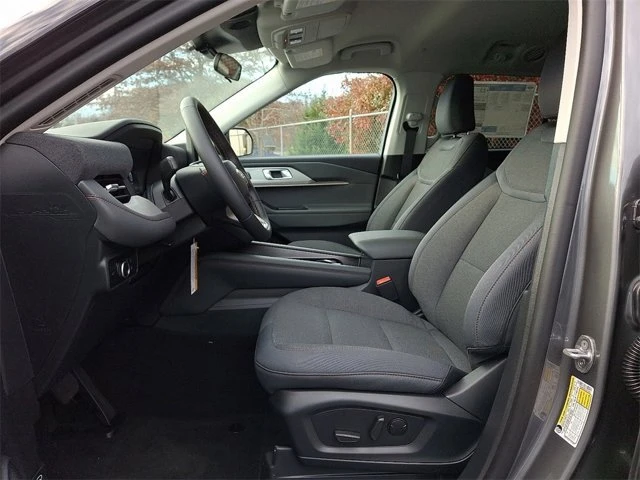 2026 Ford Explorer 6th Gen - Image 11 of 17