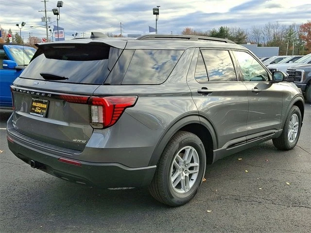 2026 Ford Explorer 6th Gen - Image 4 of 17