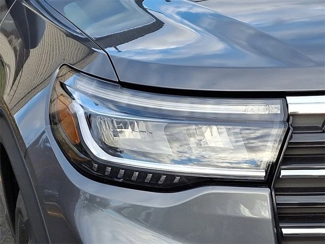 2026 Ford Explorer 6th Gen - Image 6 of 17