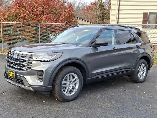 2026 Ford Explorer 6th Gen - Image 2 of 17
