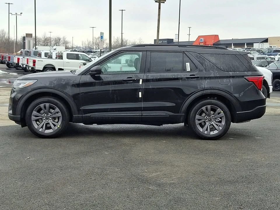 2026 Ford Explorer 6th Gen - Image 7 of 20