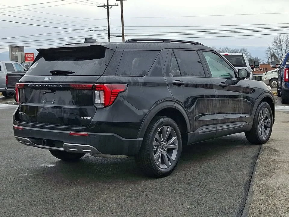 2026 Ford Explorer 6th Gen - Image 6 of 20