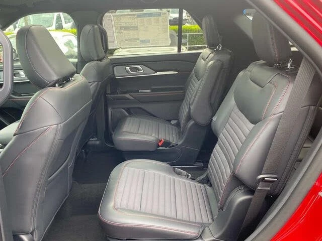 2026 Ford Explorer 6th Gen - Image 7 of 20