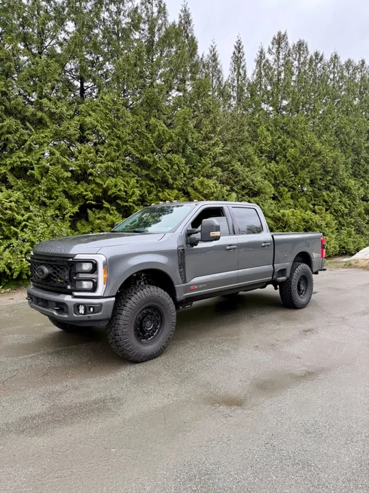 2026 Ford Super Duty 5th Gen - Image 2 of 17