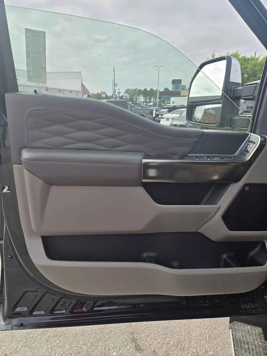 2026 Ford Super Duty 5th Gen - Image 5 of 10