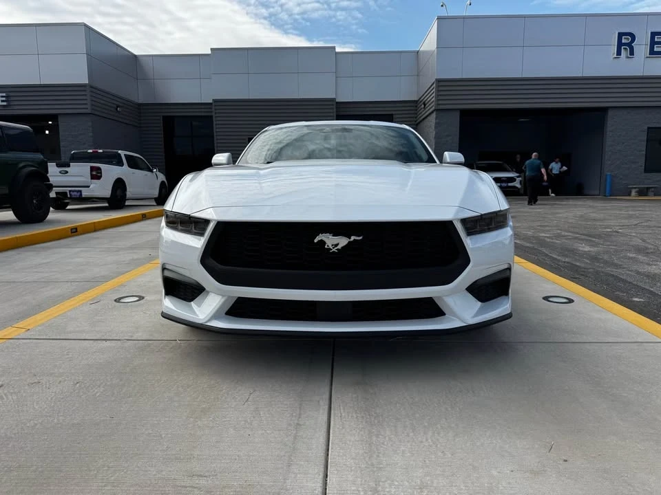 2026 Ford S650 Mustang - Image 2 of 13