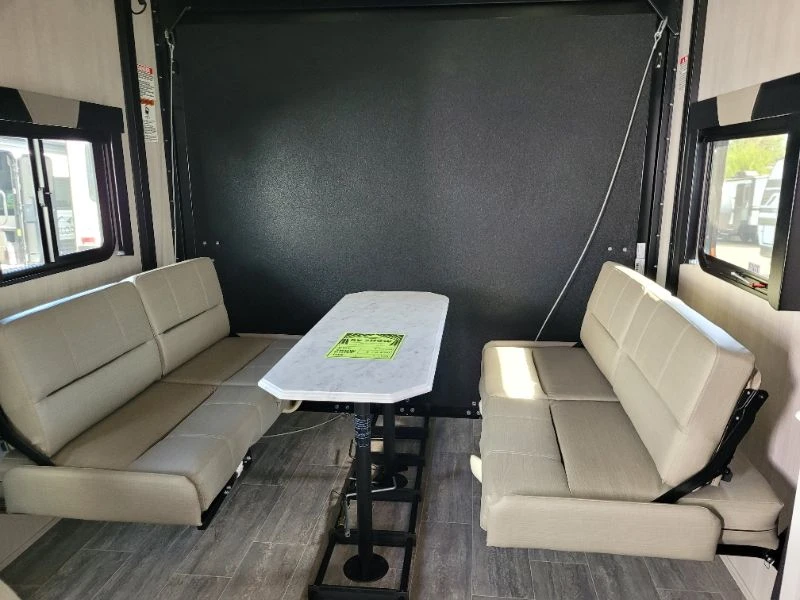 2026 Genesis - Image 10 of 20