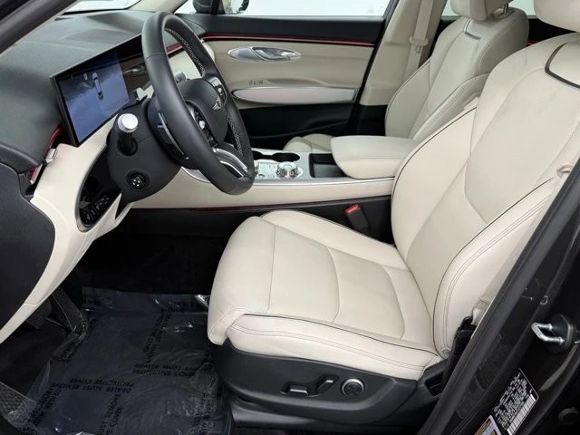 2026 Genesis GV70 - Image 18 of 21