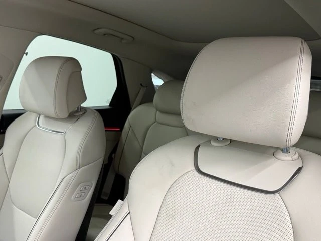 2026 Genesis GV70 - Image 20 of 21
