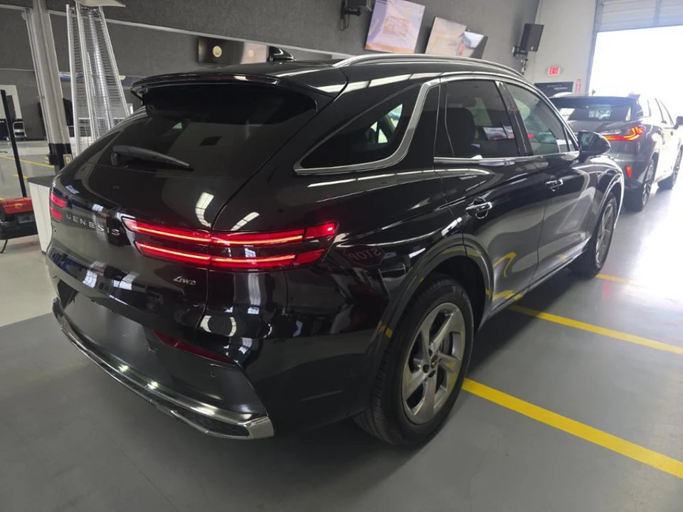 2026 Genesis GV70 - Image 2 of 10
