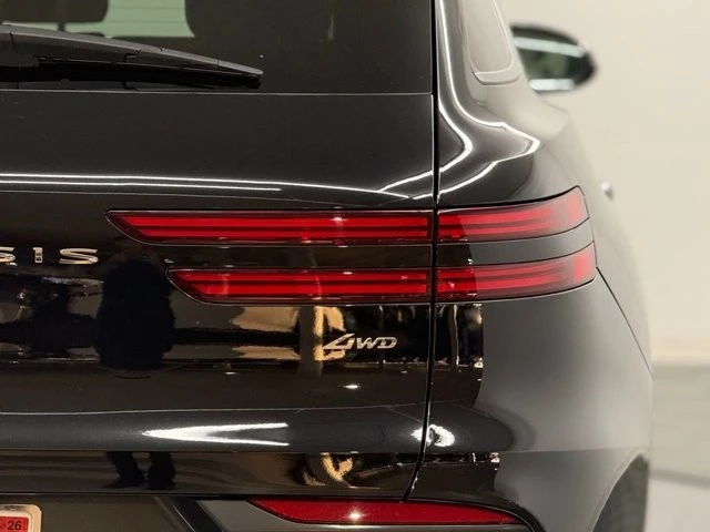 2026 Genesis GV70 - Image 16 of 21