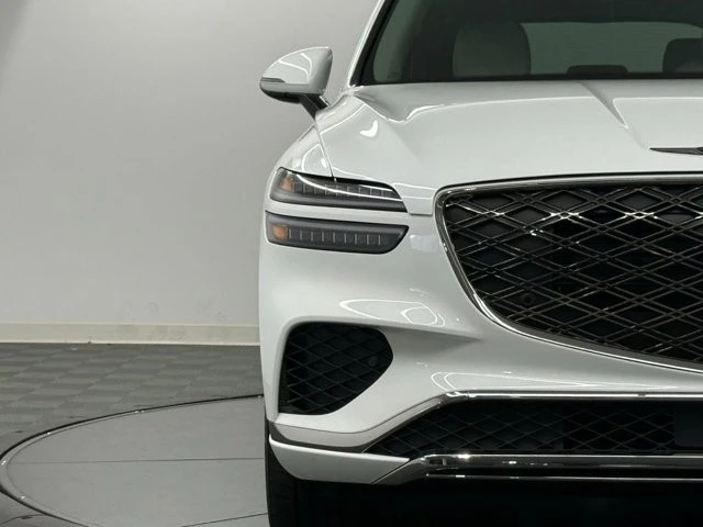 2026 Genesis GV70 - Image 10 of 21