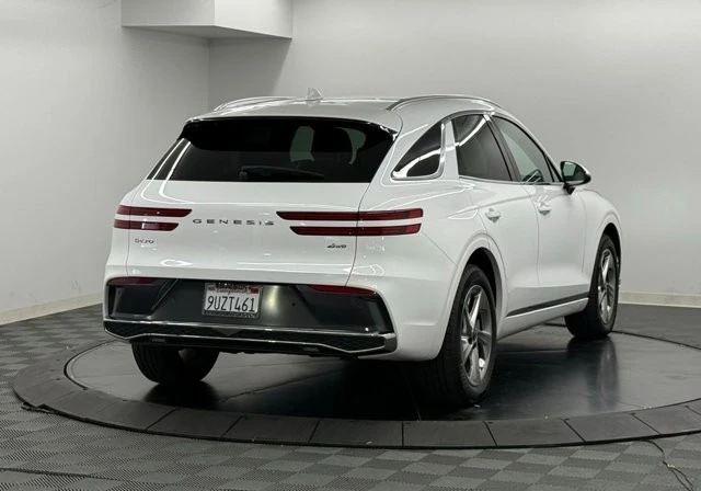 2026 Genesis GV70 - Image 18 of 21