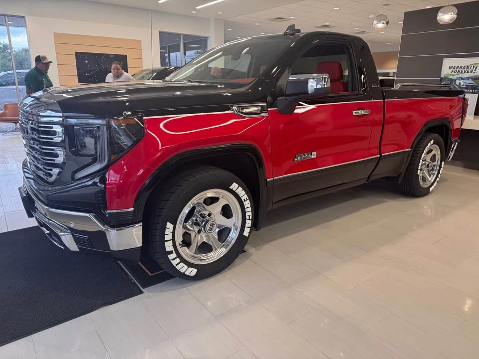 2026 GMC Sierra 5th Gen - Image 3 of 3