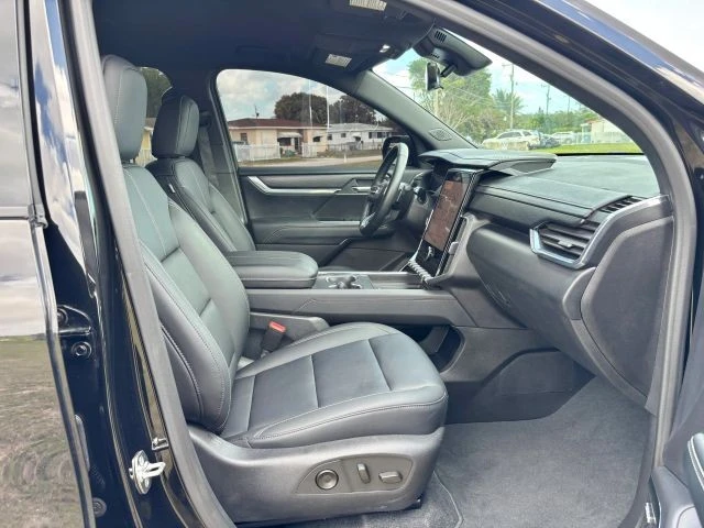 2026 GMC Acadia - Image 9 of 21