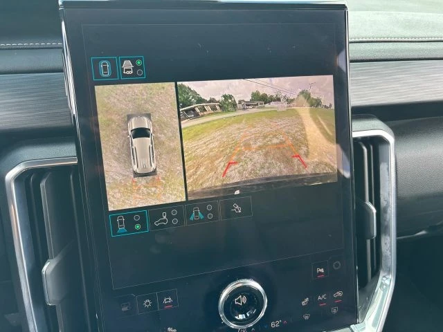 2026 GMC Acadia - Image 16 of 21