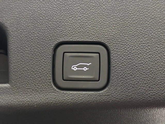 2026 GMC Acadia - Image 12 of 12