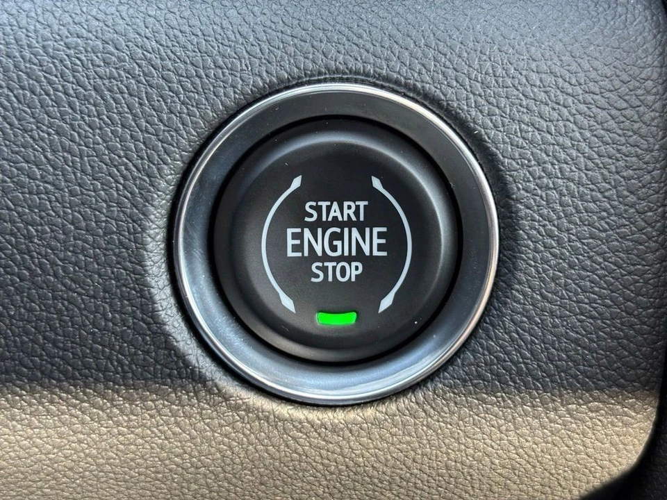 2026 GMC Acadia - Image 5 of 12