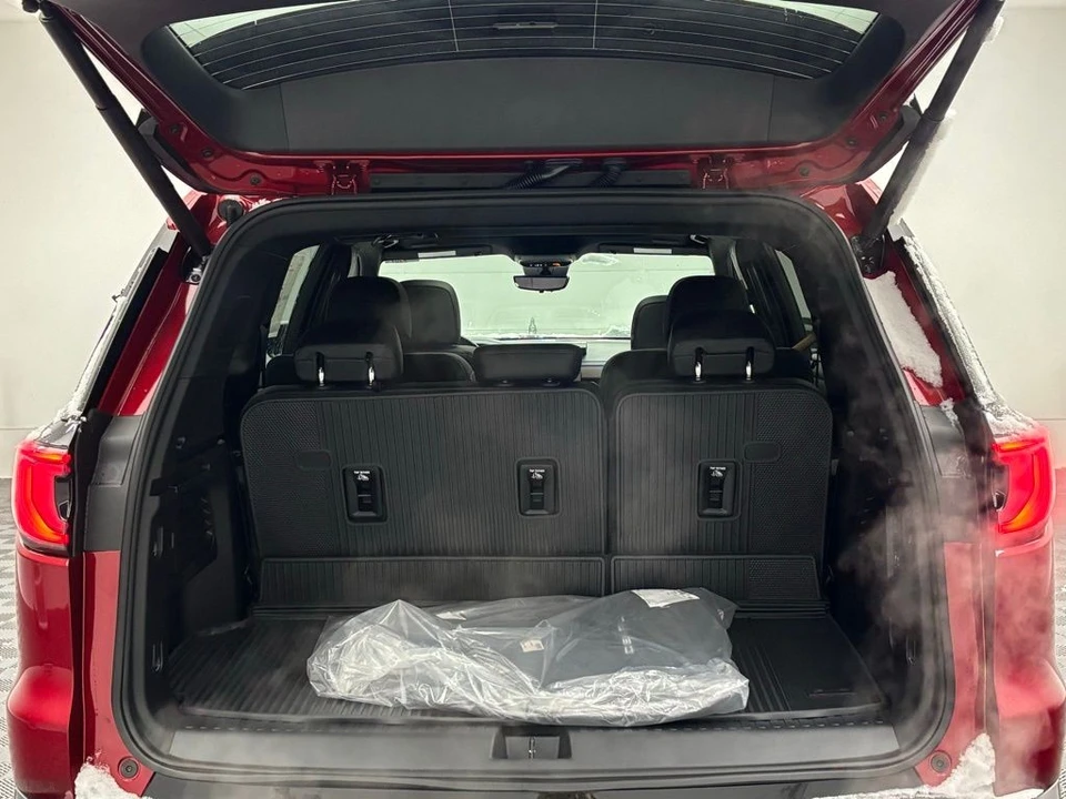 2026 GMC Acadia - Image 12 of 12