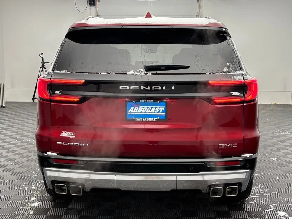 2026 GMC Acadia - Image 11 of 12